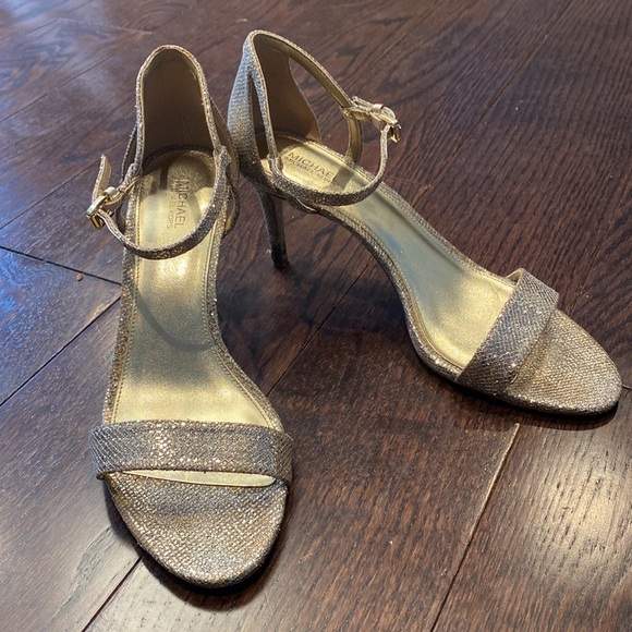 Michael Kors Open Toe Sandal - Picture 1 of 11